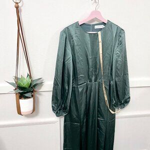 NWT Veiled Collection Green Long Sleeve Dress Size L